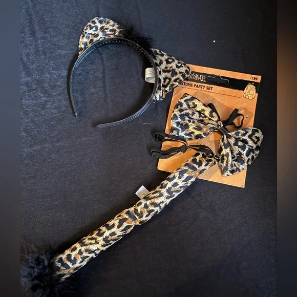 Leopard Print Costume Party Set - Picture 1 of 2